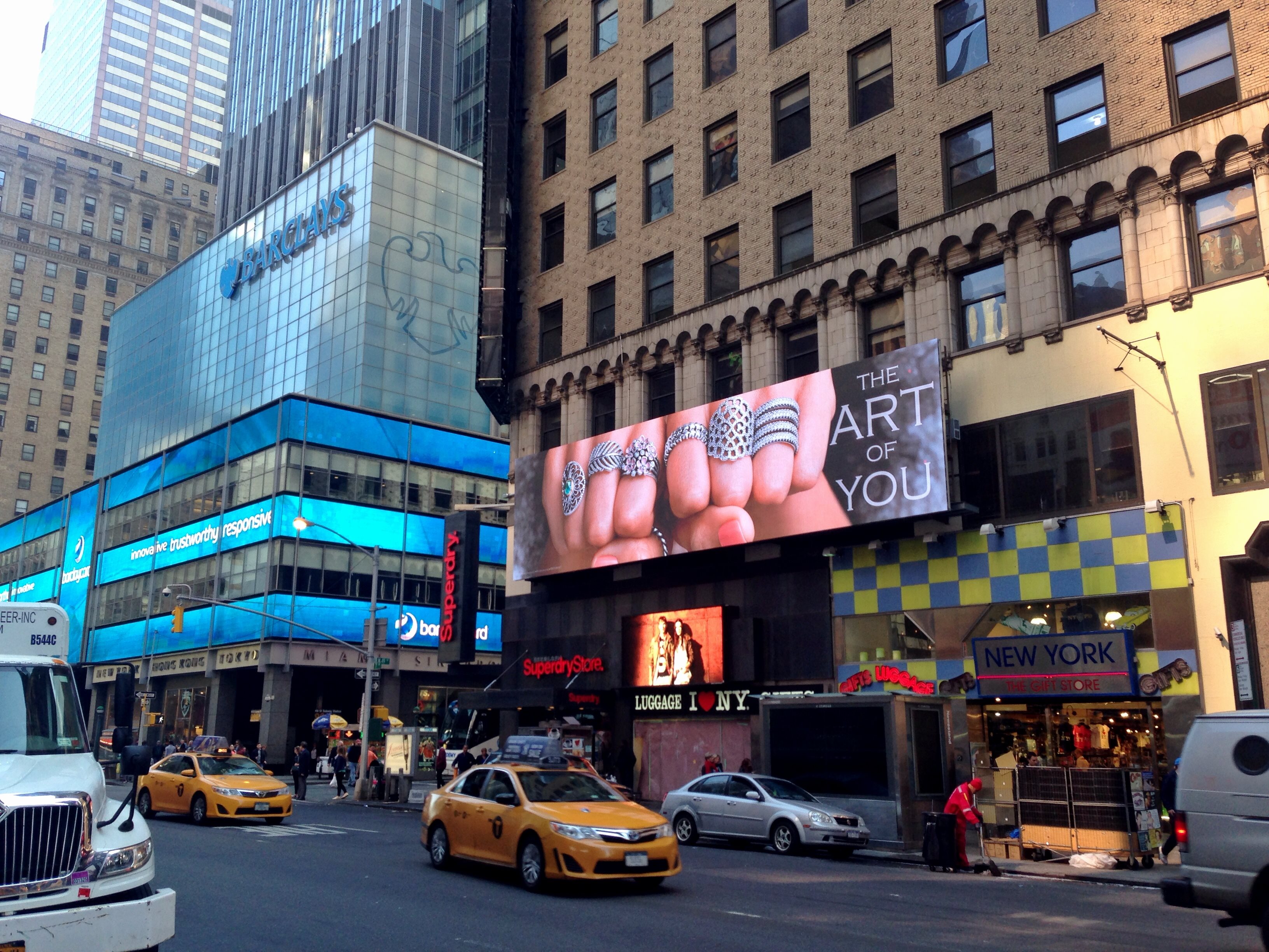 l1327-时间2014地点new york用途商业广告 产品系列-V系列 P9.5SMD-1.jpg l1327-时间2014地点new york用途商业广告 产品系列-V系列 P9.5SMD-1.jpg
